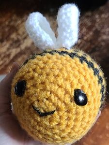Amigurumi bumblebee